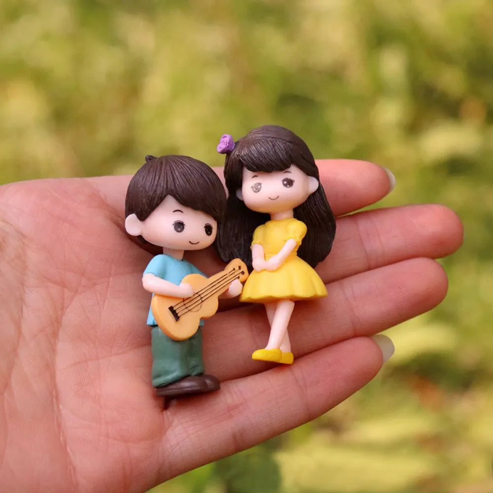 couple-figurines