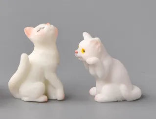 cartoon-cat-figurines