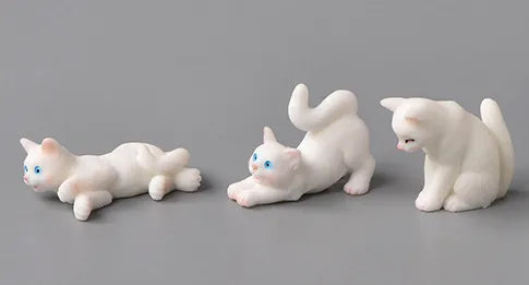 cartoon-cat-figurines