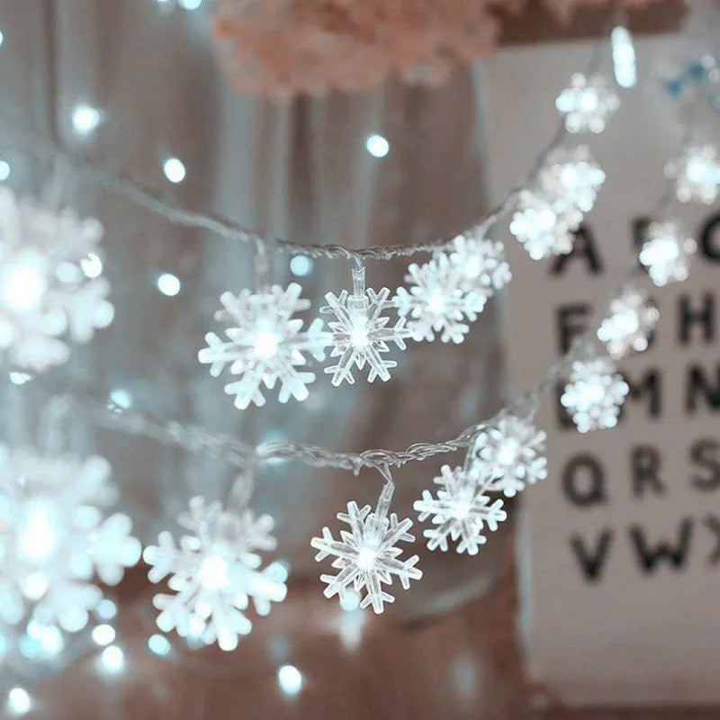 house-snowflake-christmas-lights